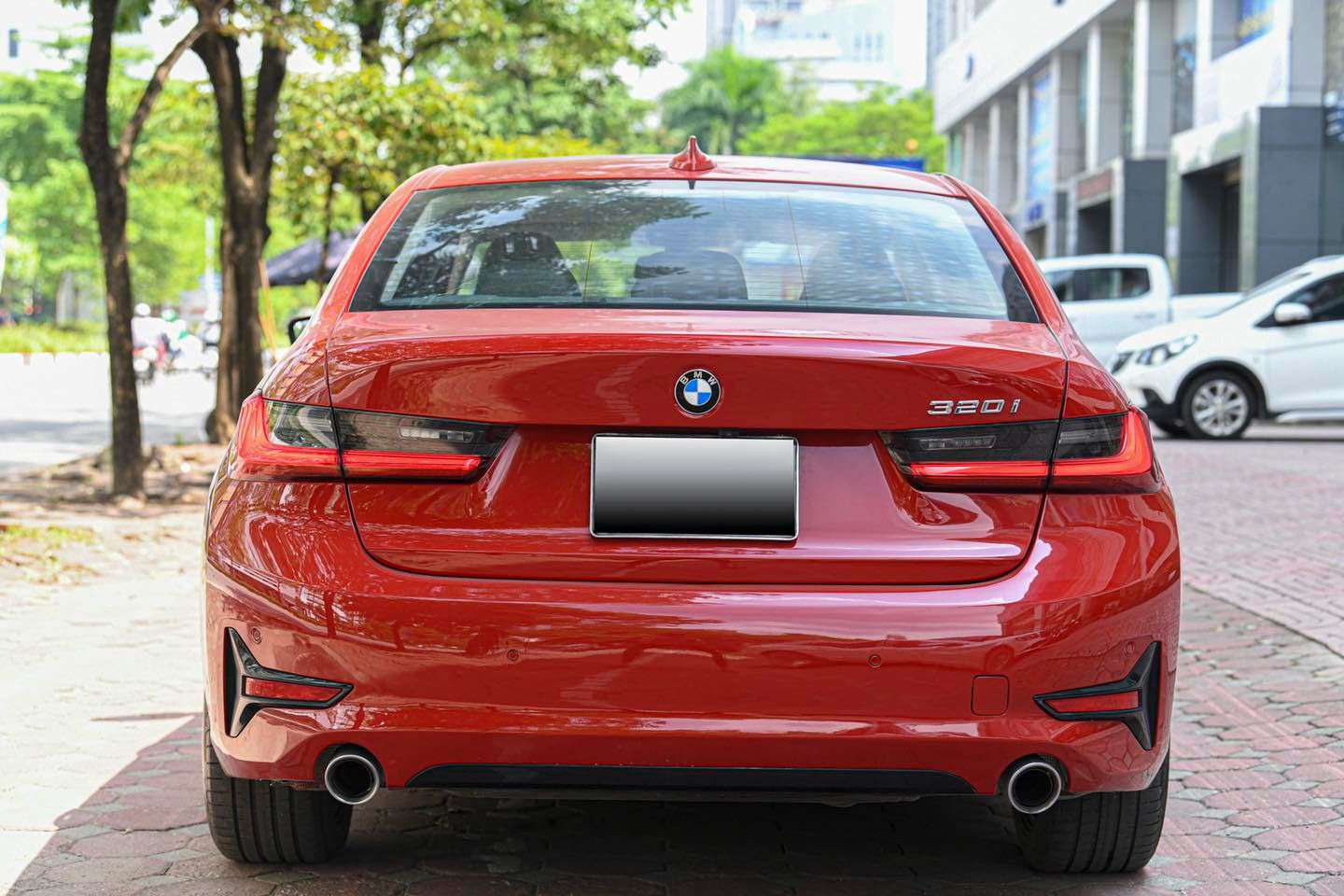 BMW 320i 2020 full