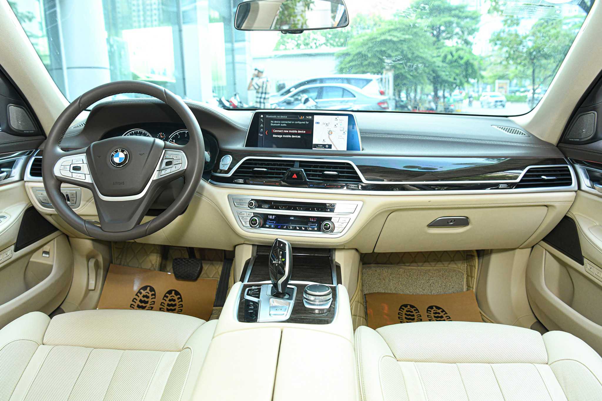BMW 740Li 2018 full