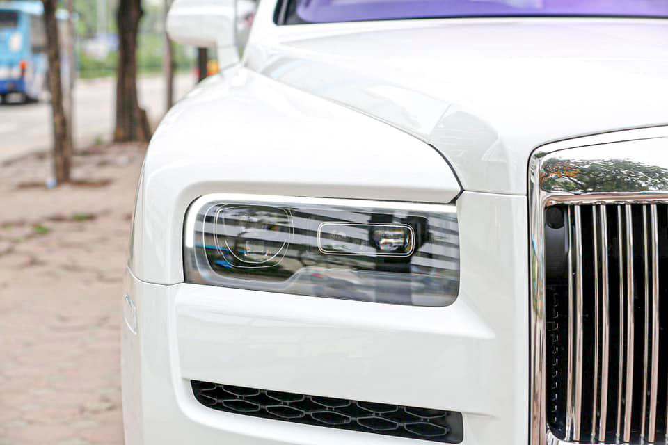 Rolls Royce Cullinan full